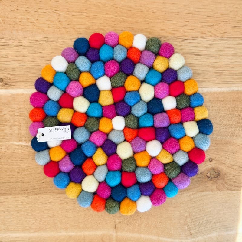 Felt Ball Pot Stand