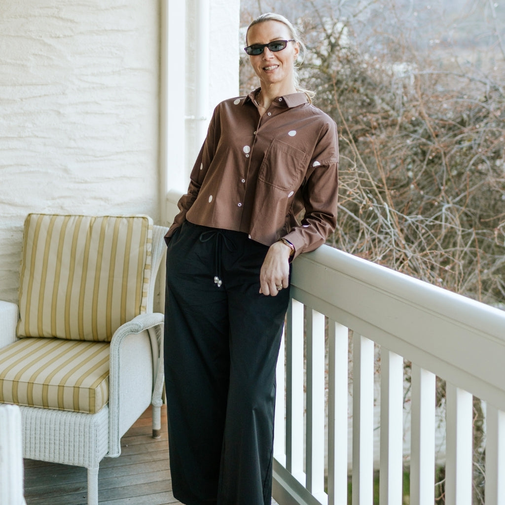 Alex - Womens Cropped Shirt || Chocolate Spot