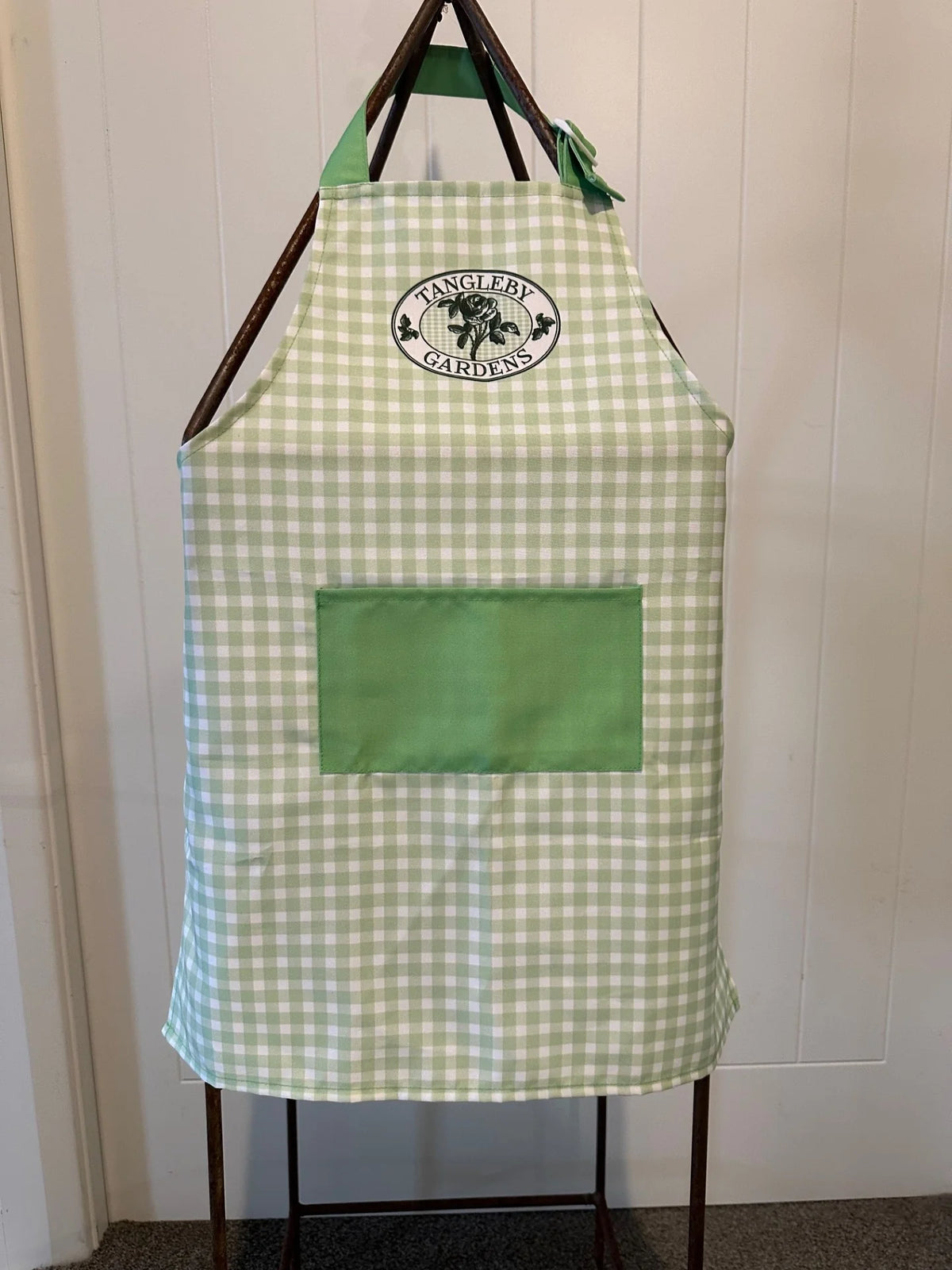 Tangleby Apron