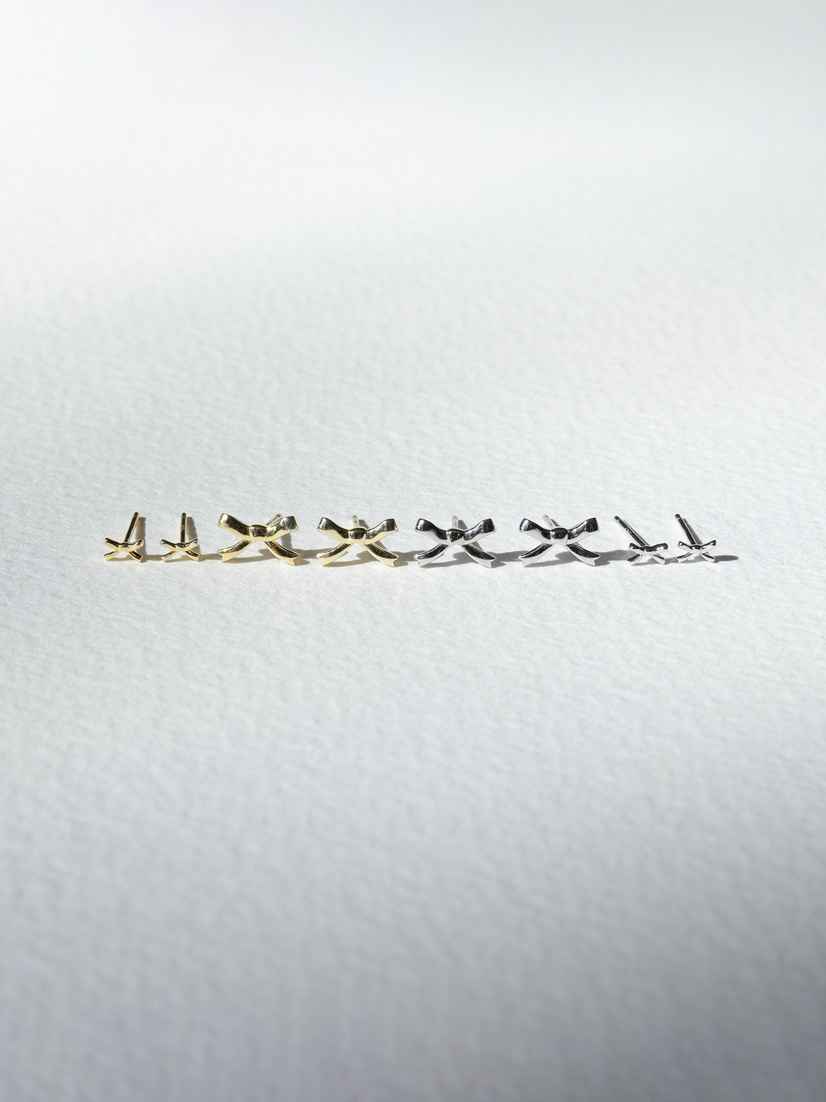 Micro Bow Studs