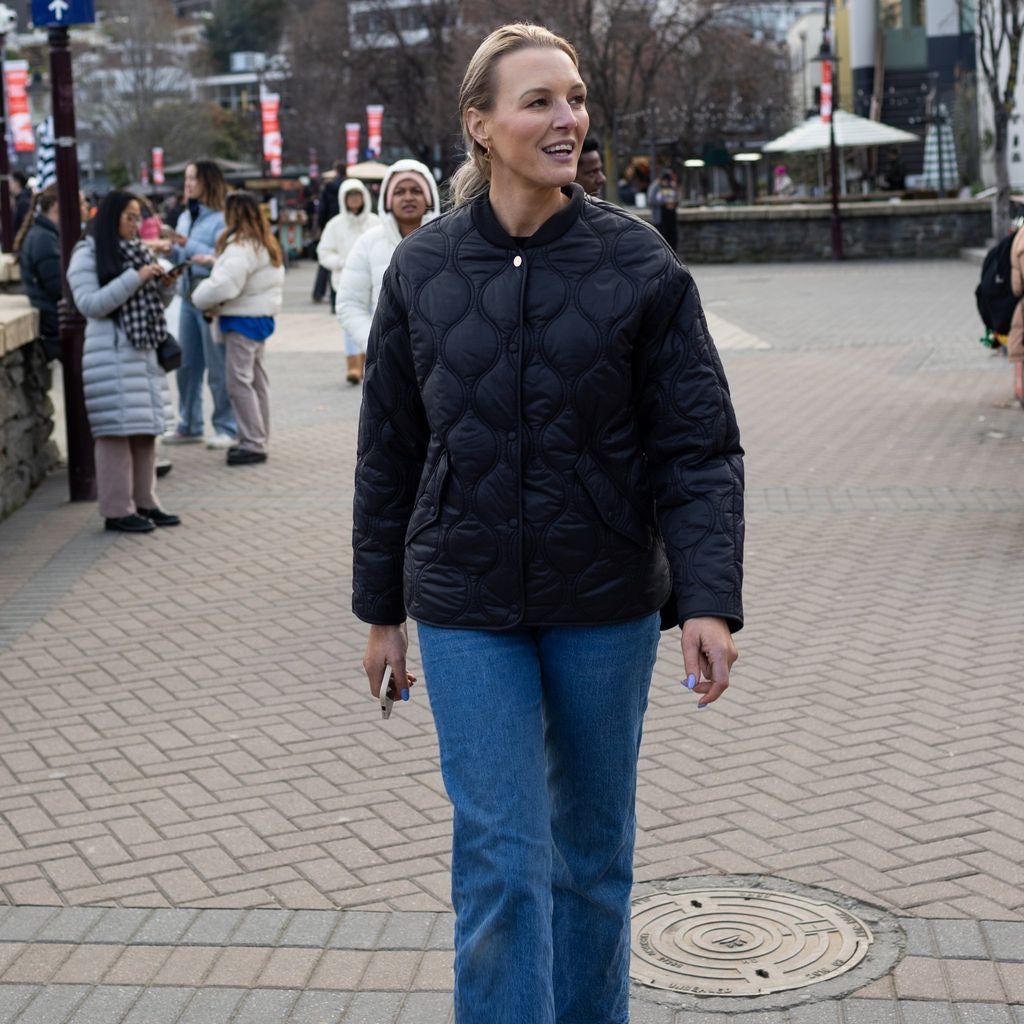 Talei - Women's Quilt Bomber || Black