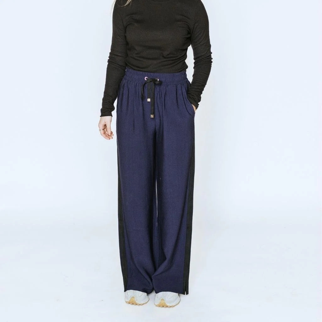 Indiana Women&#39;s Wide Leg Pant || Navy with Black