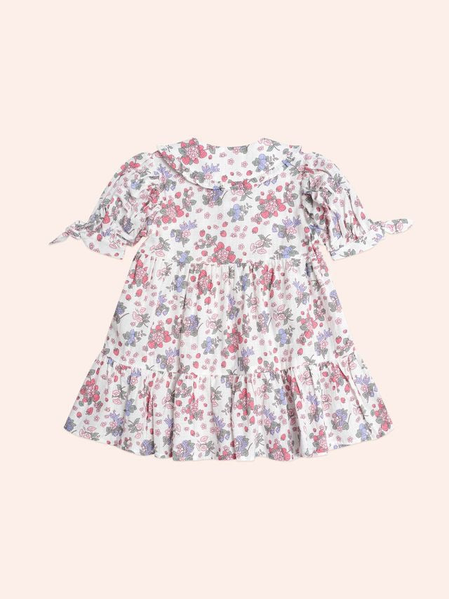 Strawberry Garden Tiered Smocked Dress || Cream