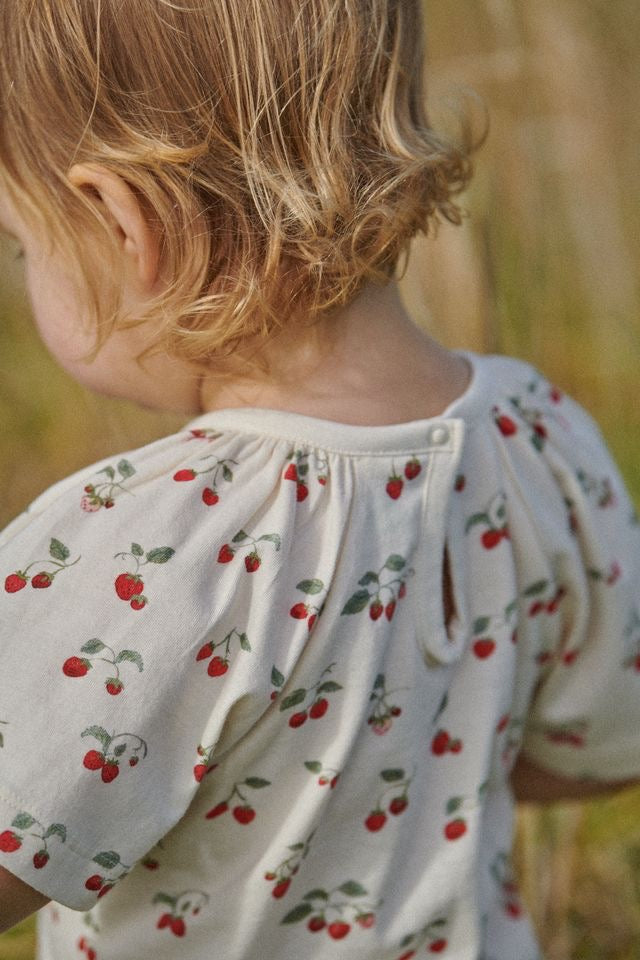 Faye Tee || Strawberry Blush