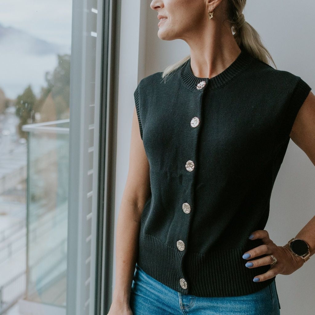 Chloe - Women's Knit Vest || Black