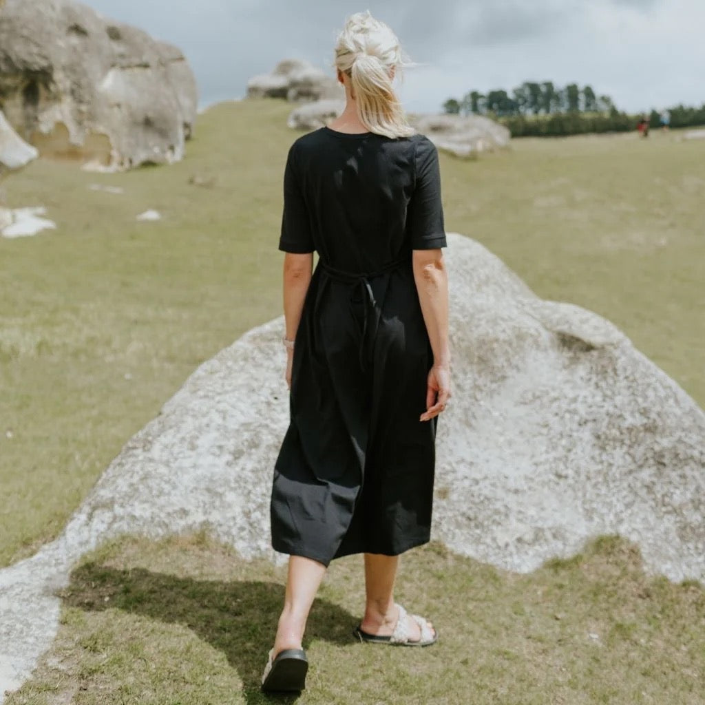 Greta - Womens Tee Dress || Black