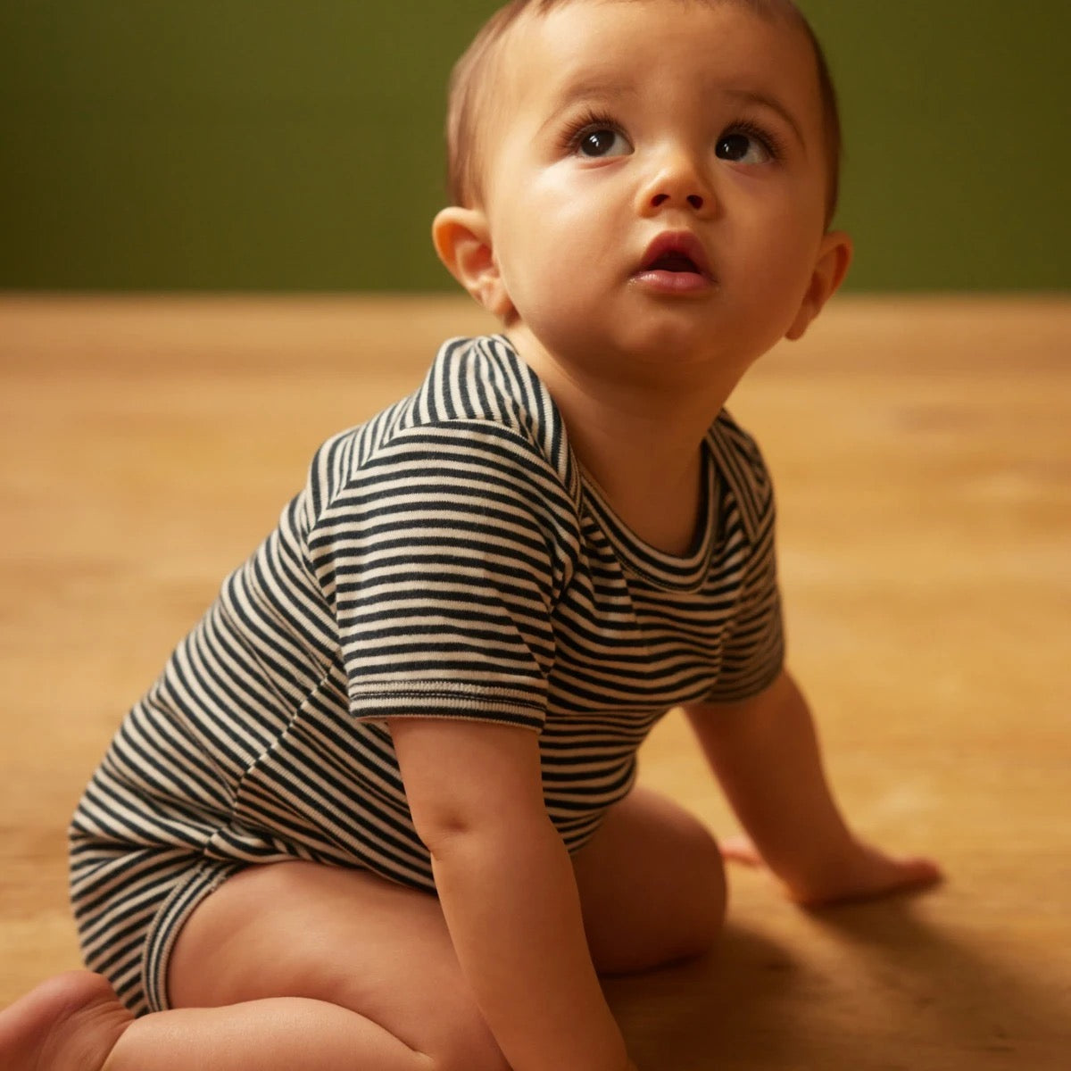 Short Sleeve Bodysuit || Navy Stripe