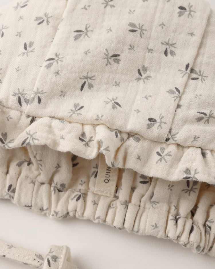 Woven Ruffle Bonnet || Bluebell