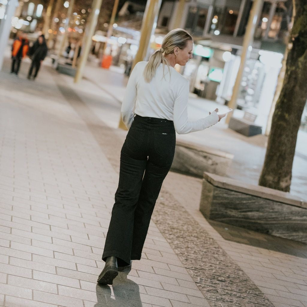 Lina Women's Long Sleeve Knit || Pearl