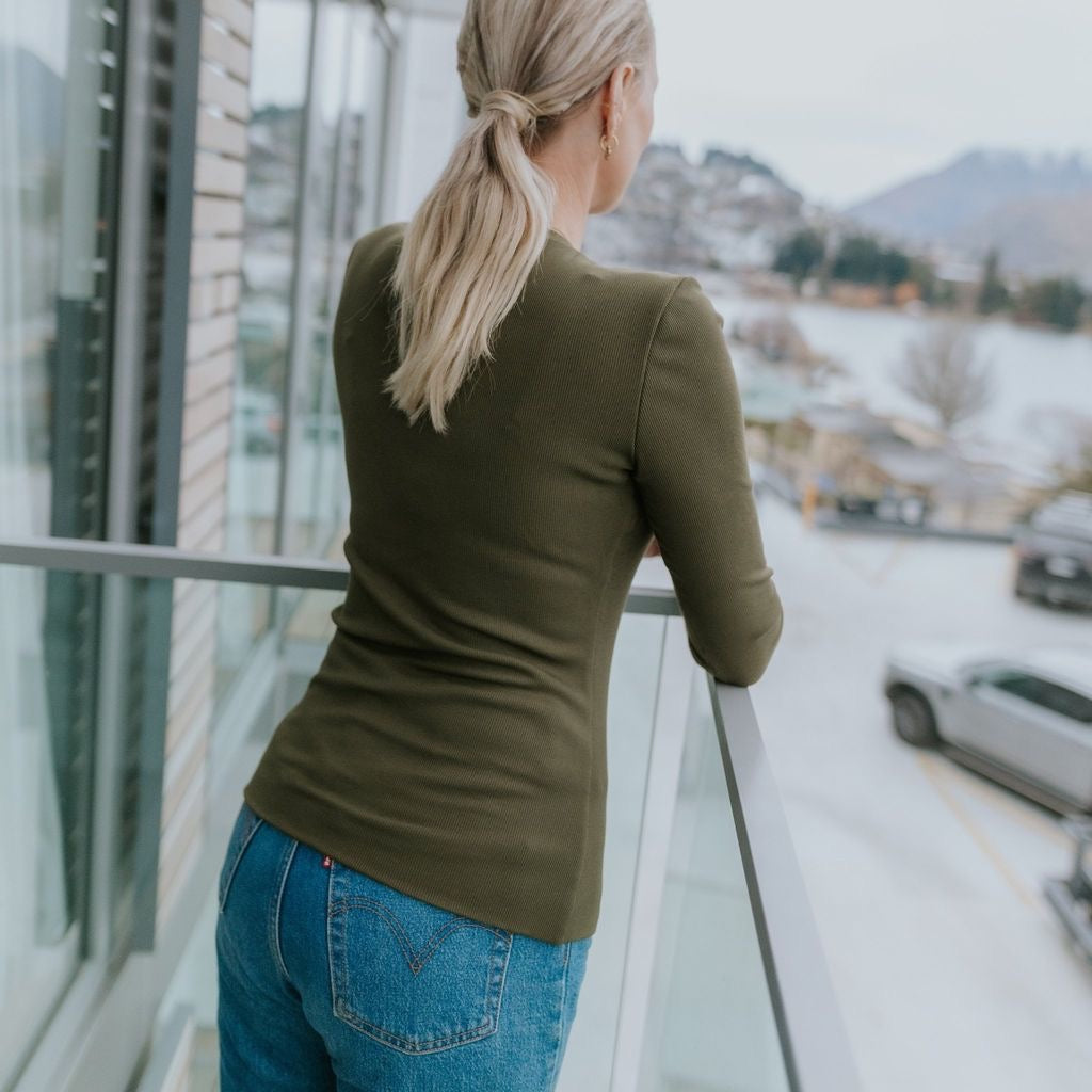 Lina Women's Long Sleeve Knit || Bonsai