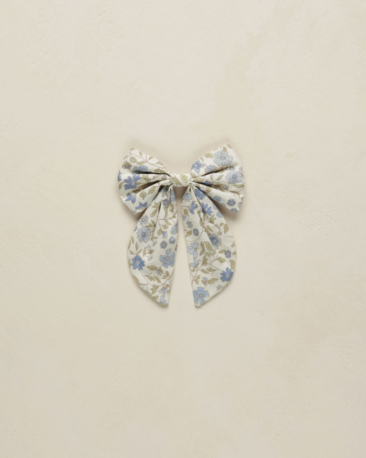 Everly Bow || Blue Garden