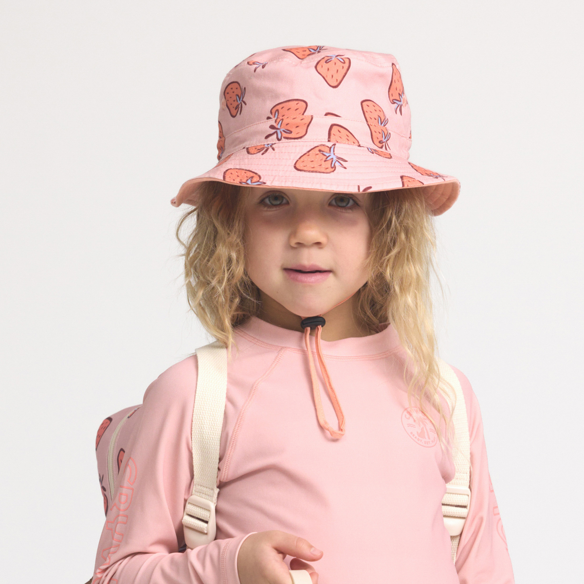 Reversible Bucket Hat || Strawberry Splash