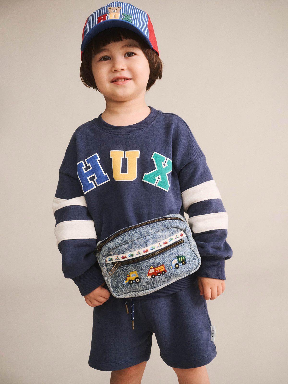 Hux Flocked Spliced Sweatshirt || Navy
