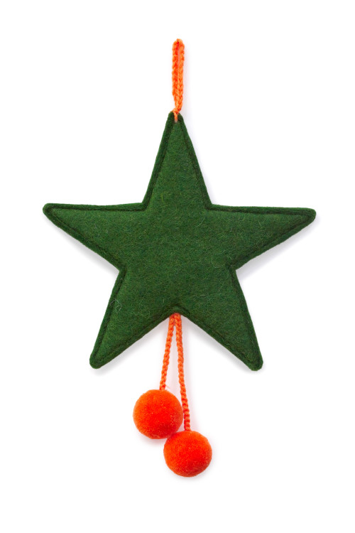 Star With Pompoms- 16 cm