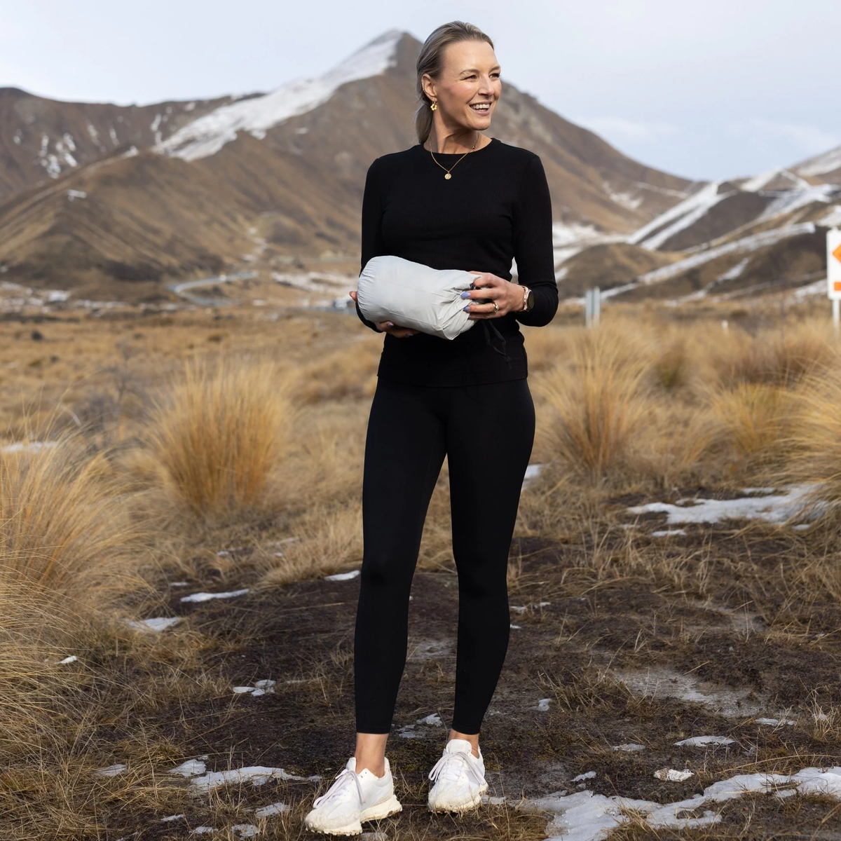 Mary Claire - Women's 90/10 Packable Down Vest || Silver