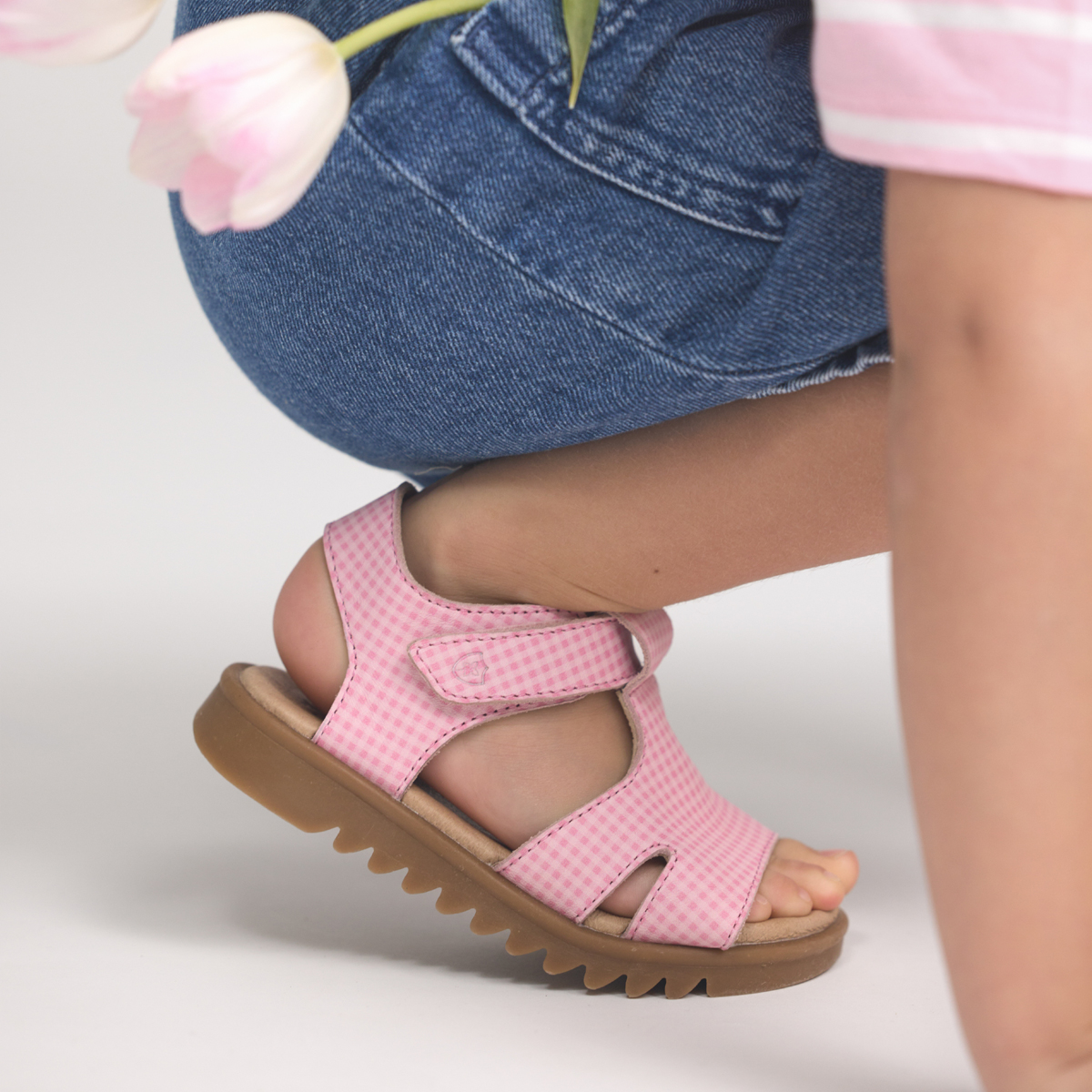 Cleo Sandal || Candy Pink