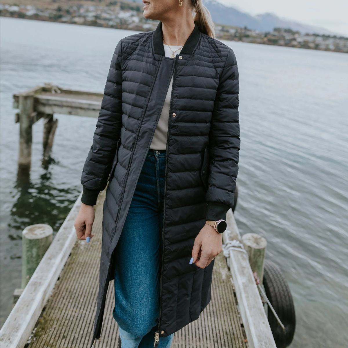 Kaz - Women's 90/10 Down Coat || Black