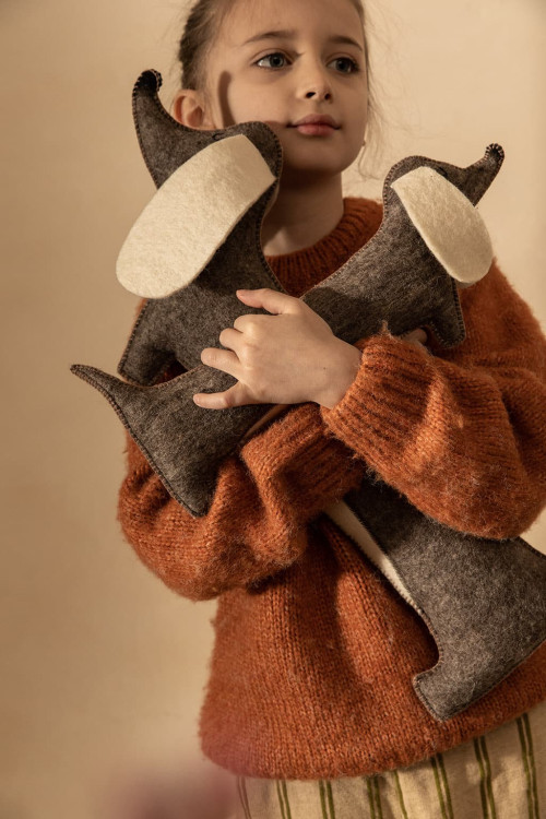 Sausage Dog Pasu Cushion || Light Stone