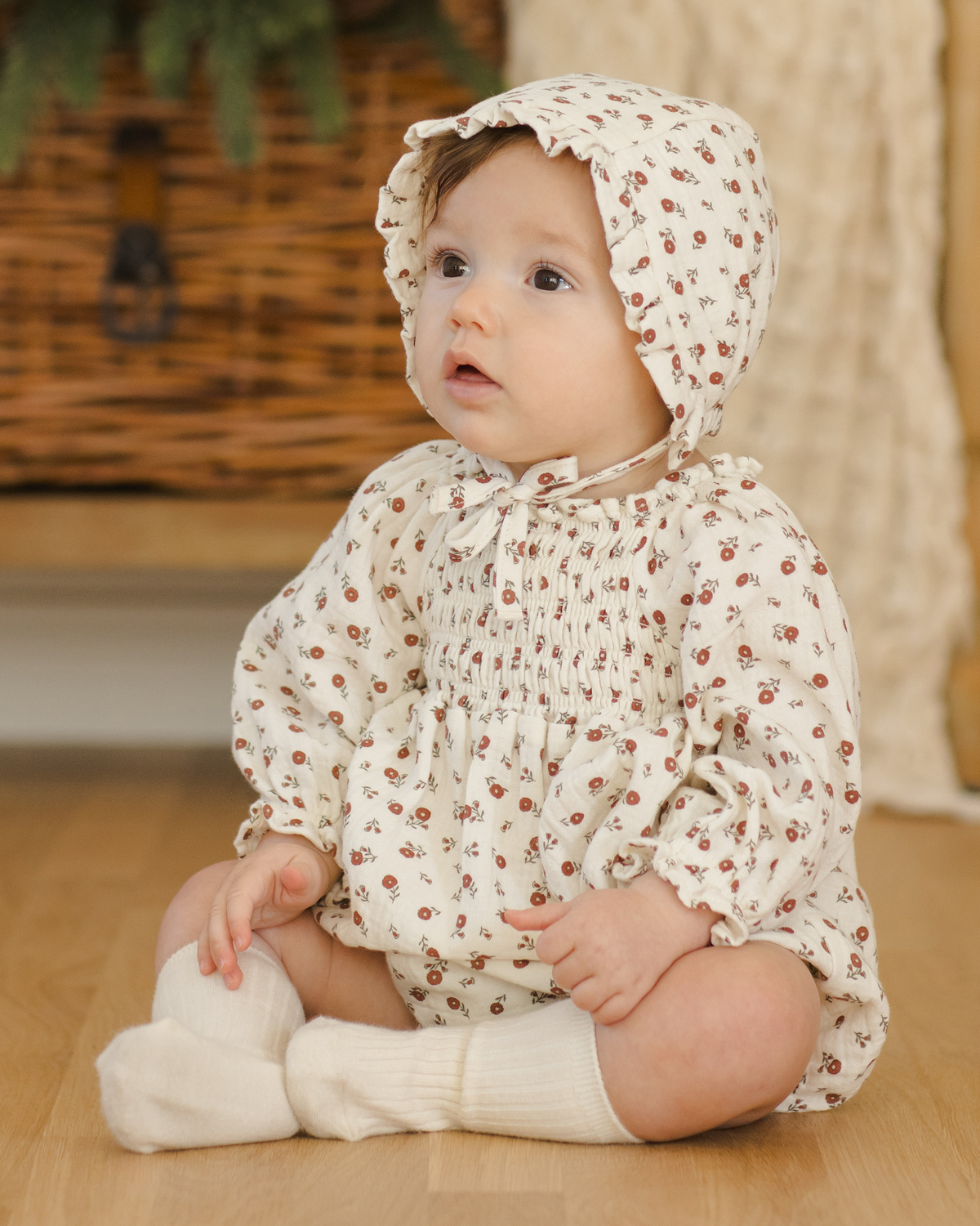Woven Ruffle Bonnet || Winter Ditsy