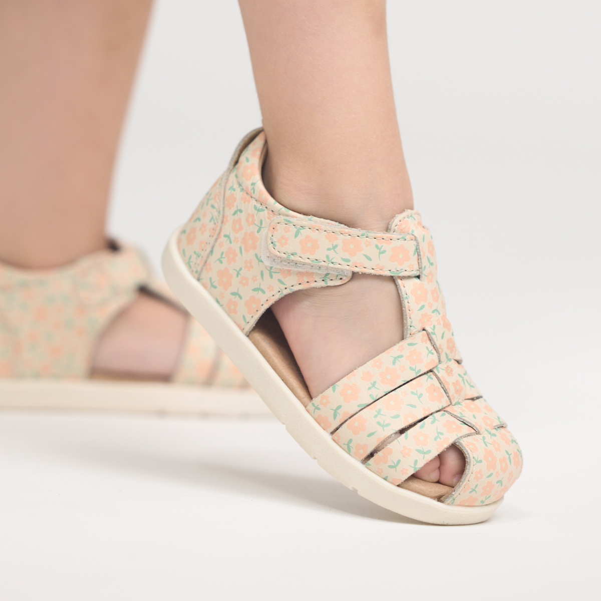 Billie First Walker Shoe || Peach Meadow