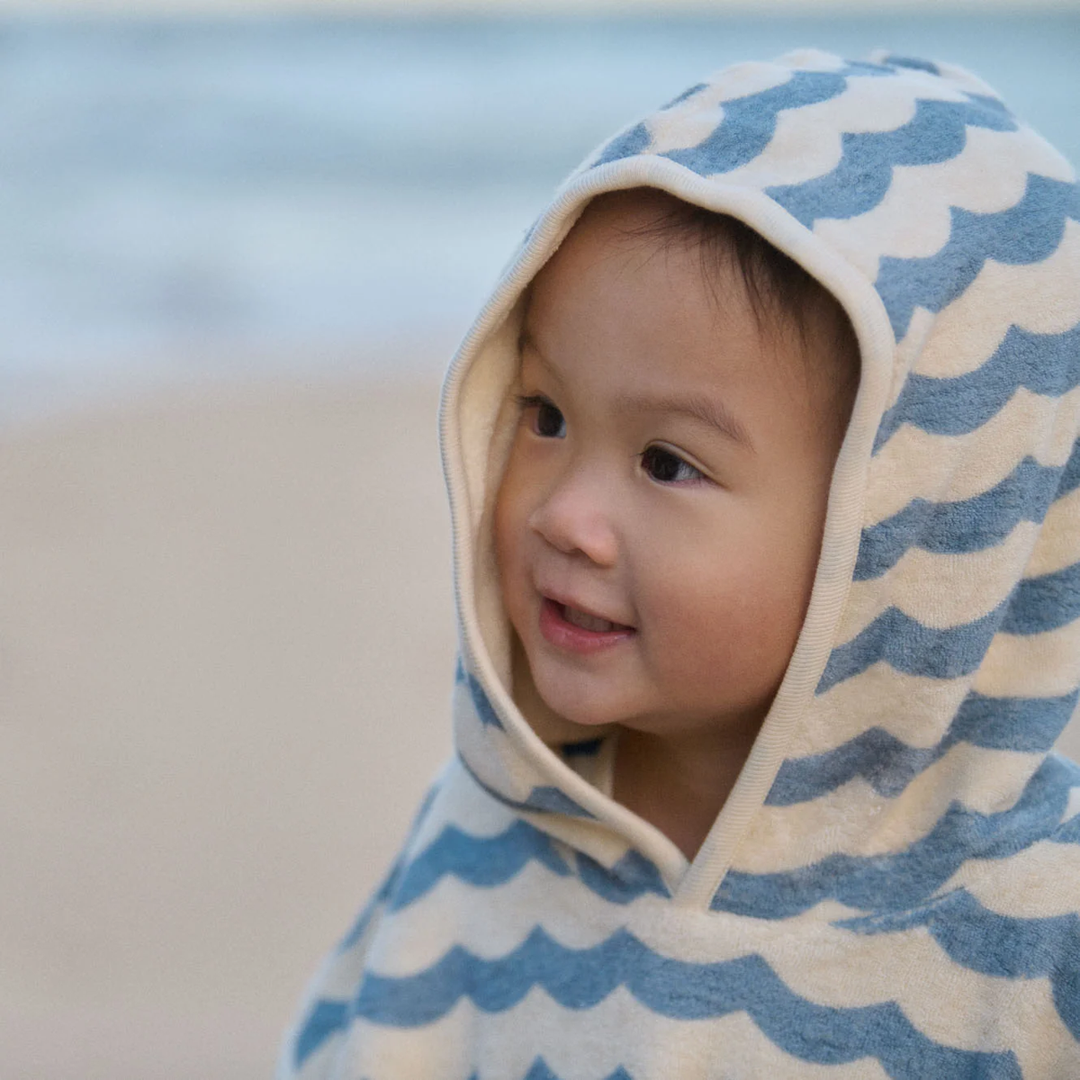 Poncho Towel || Waves Print