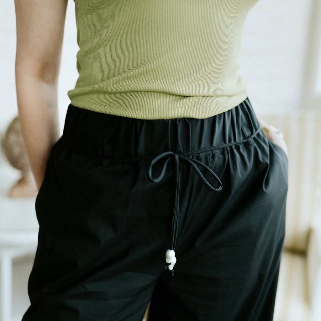 Juno - Womens Relaxed Pant || Black