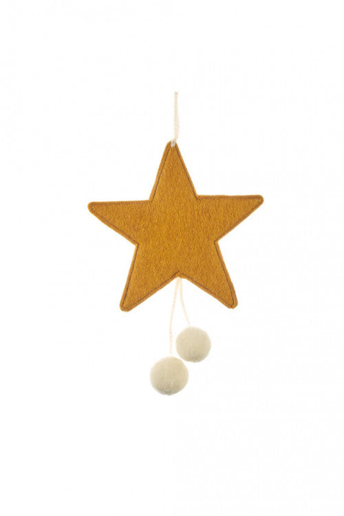 Star With Pompoms- 16 cm